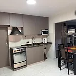 Casa Amplia Zona Semicentrica Con Cochera